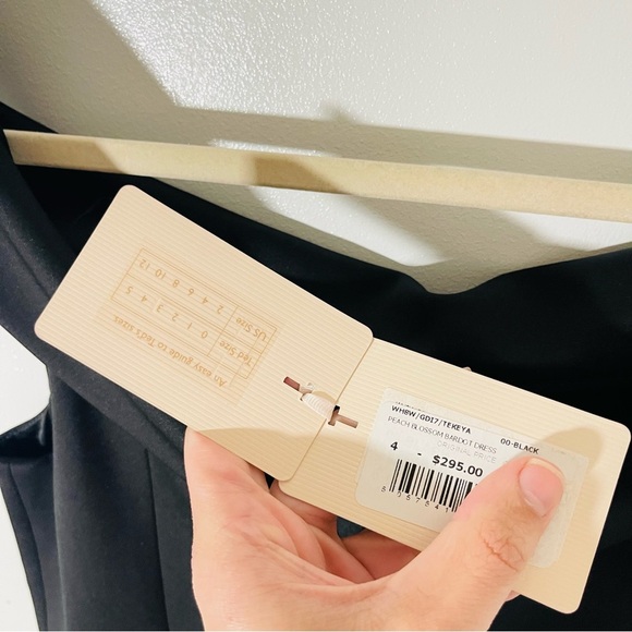 NWT Ted Baker London Peach Blossom Off-Shoulder Dress Black Floral Size 10 - Picture 11 of 12